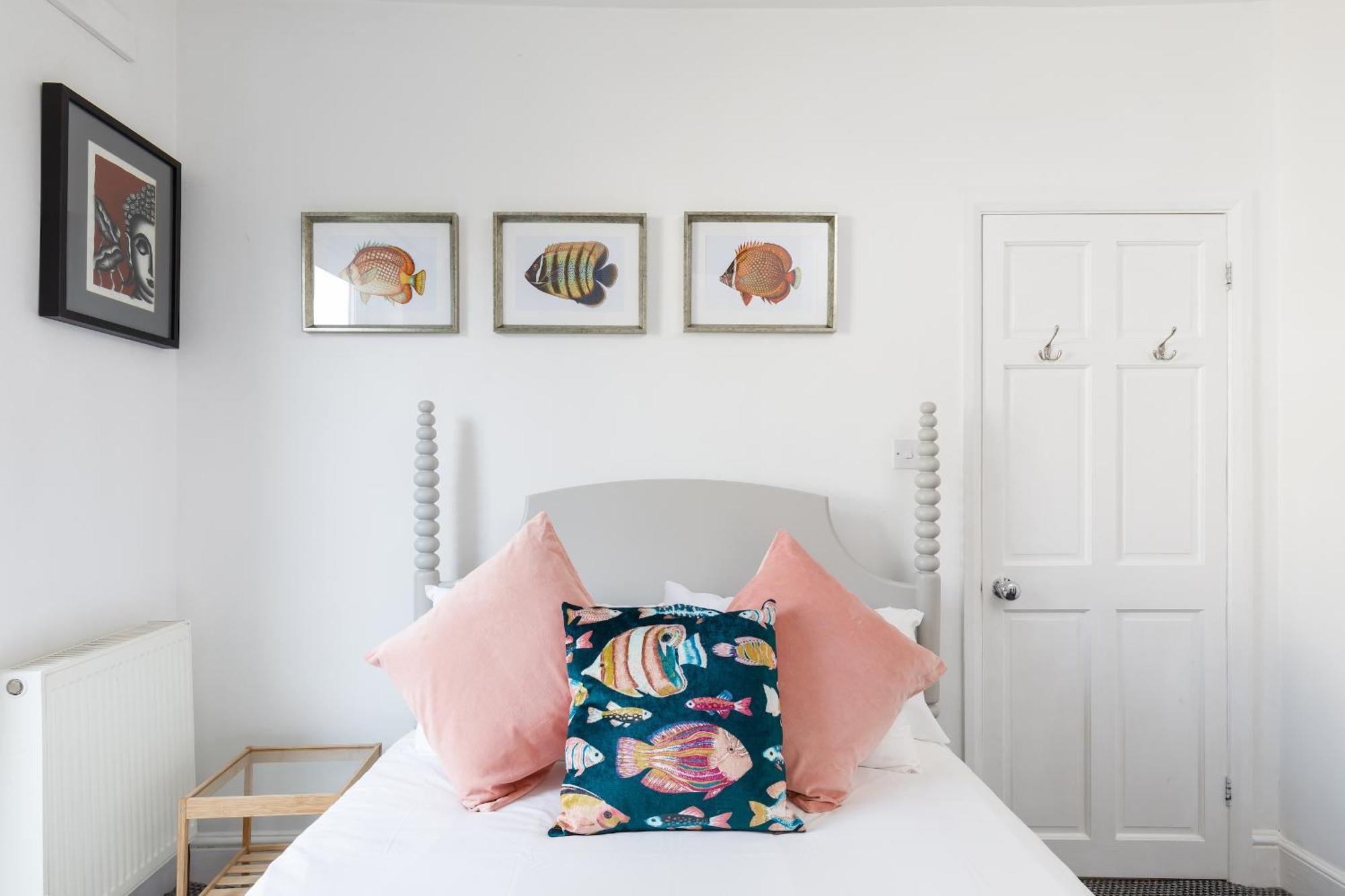 Trendy 1 Bed Flat With Roof Terrace