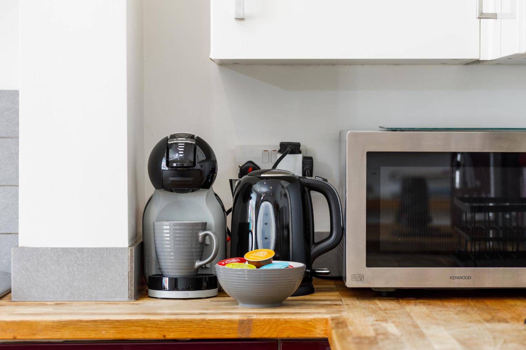 Trendy 1 Bed Flat With Roof Terrace Apartment Brighton